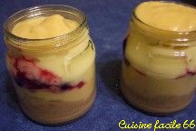 Petit pot crme vanille et crme muscat aux fruits rouge et ananas