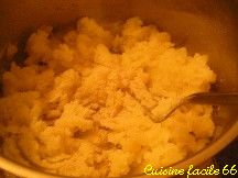 Embeurrée de pommes de terre au boudin blanc aux morilles