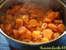 Carottes au cumin, miel de Calune et lardons