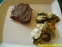 Gratin de courgettes sauce bchamel et parmesan, filet de boeuf grill