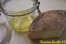 Tomme des Pyrnes en conserve  lhuile dolive