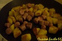 Pommes de terre sauts aux saucisses de canard