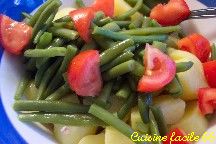 Salade de pommes de terre, haricots verts et thon