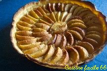 Tarte au pommes sur lit de compote