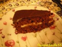Gâteau génoise au chocolat fourrage banane, crème chocolat