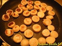 Cassolettes de boudin blanc en blanquette, champignons forestiers, Muscat