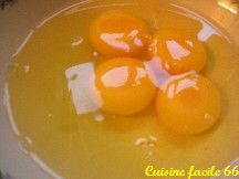 Omelette improvisée aux légumes d'été (oignon, courgette, aubergine, tomate)