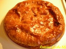 Tourte d'épaule de porc rôti à l'os, et cèpes