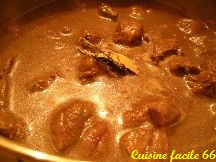 Estouffade de cuissot de cerf au vin rouge