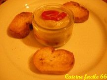 Caviar d'aubergine au sésame, poivron rouge au four en verrine