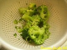 Gratin de brocolis aux lardons, parmesan et crème fraîche