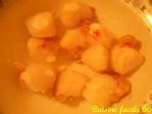Saint Jacques en rosace de pommes de terre « rate » et « vitelotte »