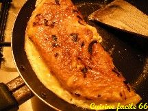 Omelettes aux oignons frits