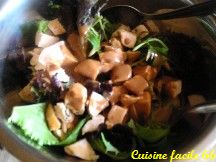 Salade de mesclun au poulet