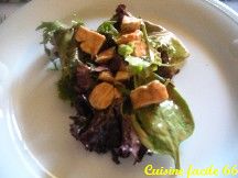 Salade de mesclun au poulet